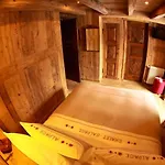 La Luge D'antan & Brusson