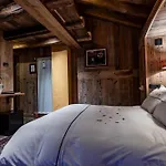 La Luge D'antan & 4* Brusson