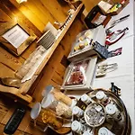 Bed & Breakfast La Luge D'antan & 4*