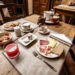 Bed & Breakfast La Luge D'antan & 4*