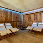 La Luge D'antan & 4* Brusson