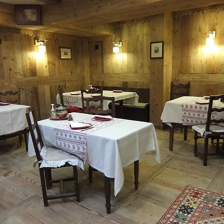 La Luge D'antan & Bed & Breakfast Brusson