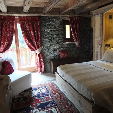 Bed & Breakfast La Luge D'antan & 3*