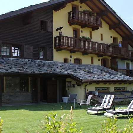 Bed & Breakfast La Luge D'antan & 3*