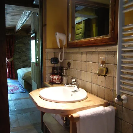 La Luge D'antan Maison D'hôtes&spa 3* Brusson