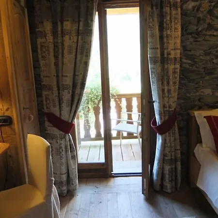 La Luge D'antan & 4* Brusson