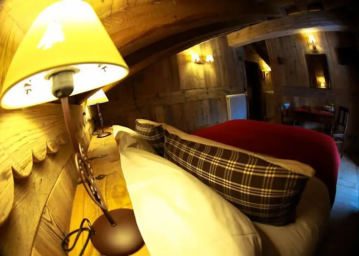 Bed & Breakfast La Luge D'antan & 4*